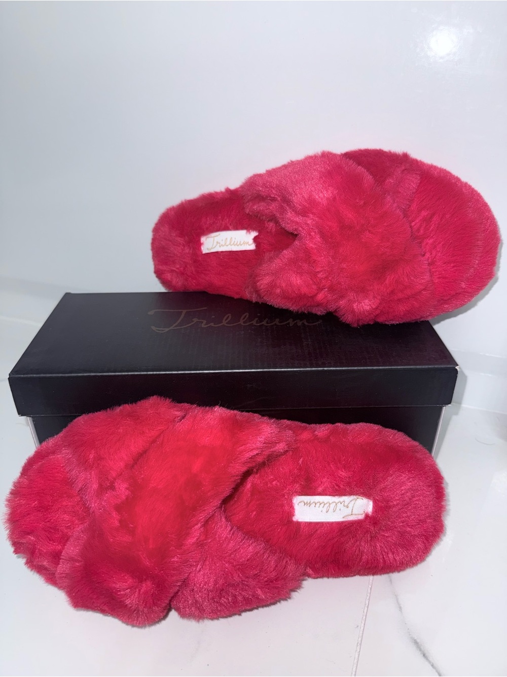 Trillium Hot Pink Faux-Fur Women's Slippers